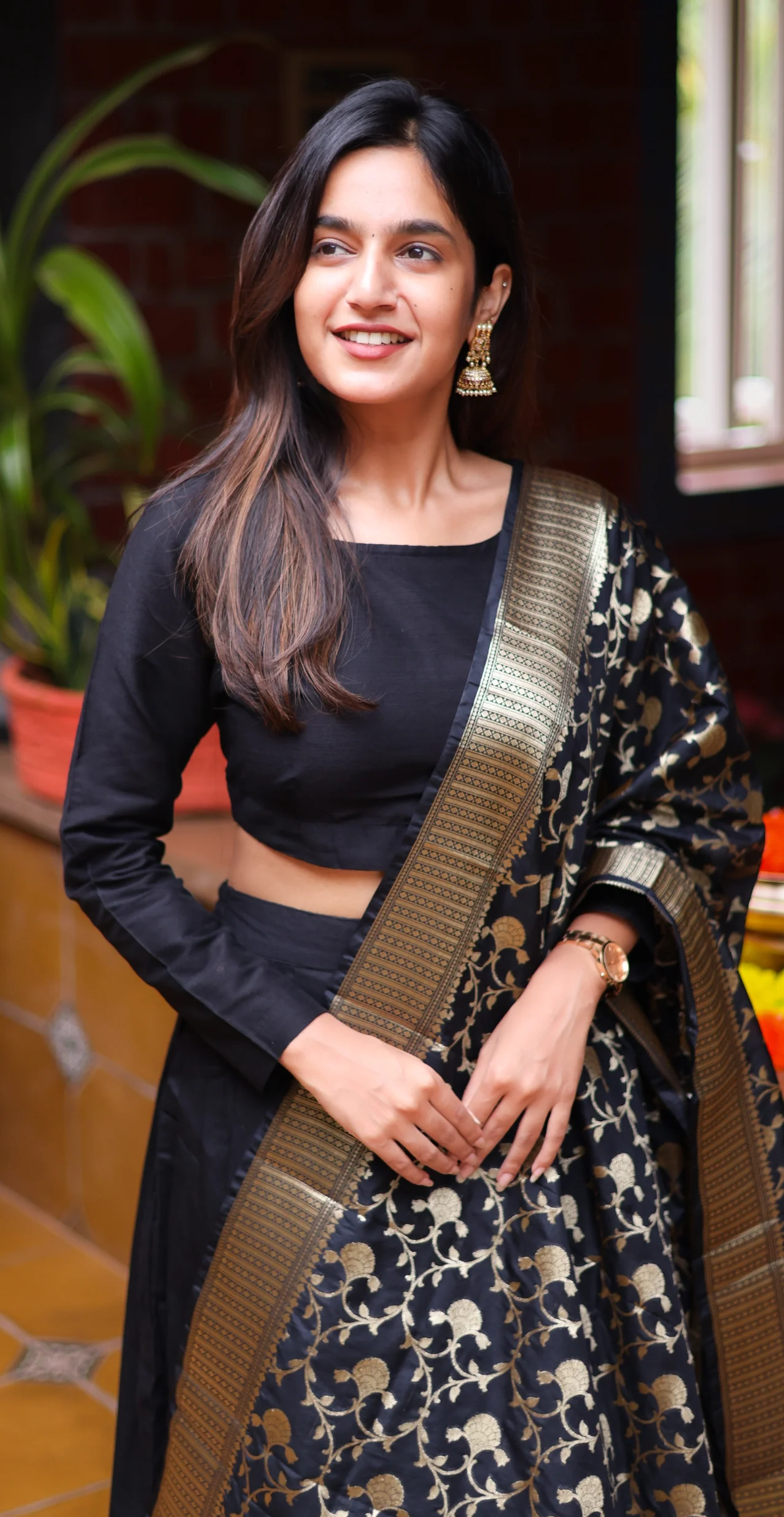 Black Pleated Maxi Skirt - Image 6