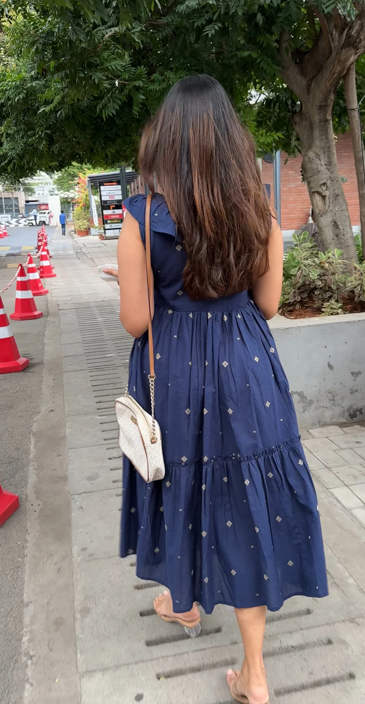 Anamika (Handloom) - 2 Colours - Image 9